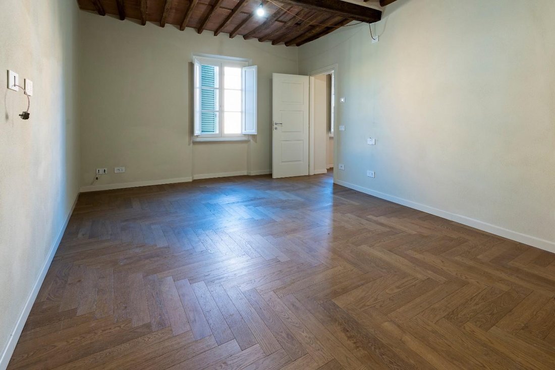 Apartment in Historic Center, Lucca, Tuscany 5 - 15126057