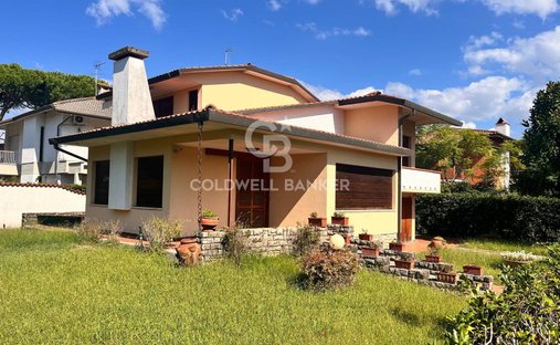 Villa à Tonfano, Pietrasanta, Italie 1