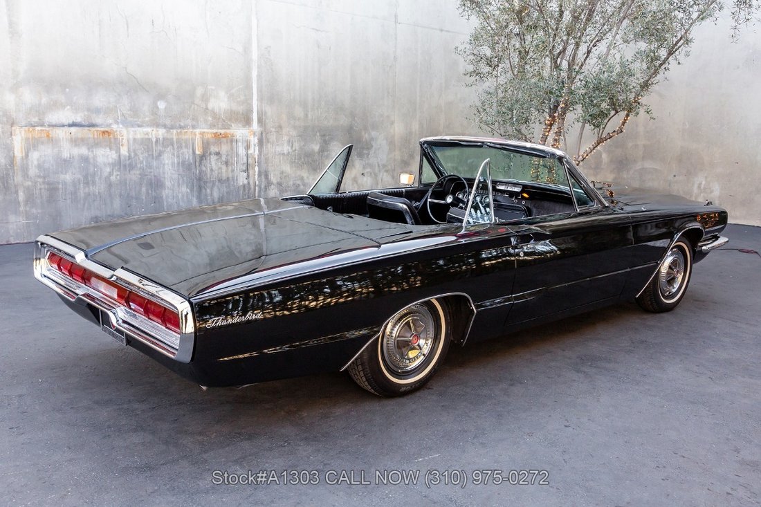 Ford Thunderbird in Los Angeles, CA 5 - 15126147