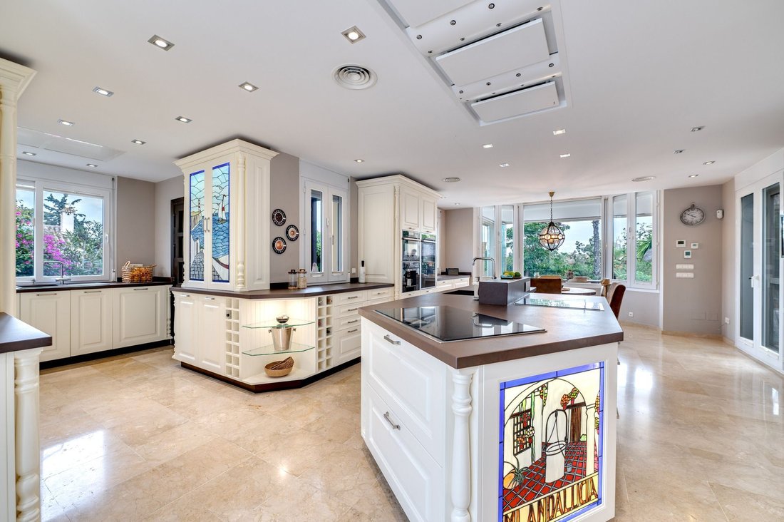 Villa en Estepona, Andalucía, España 4 - 15126450