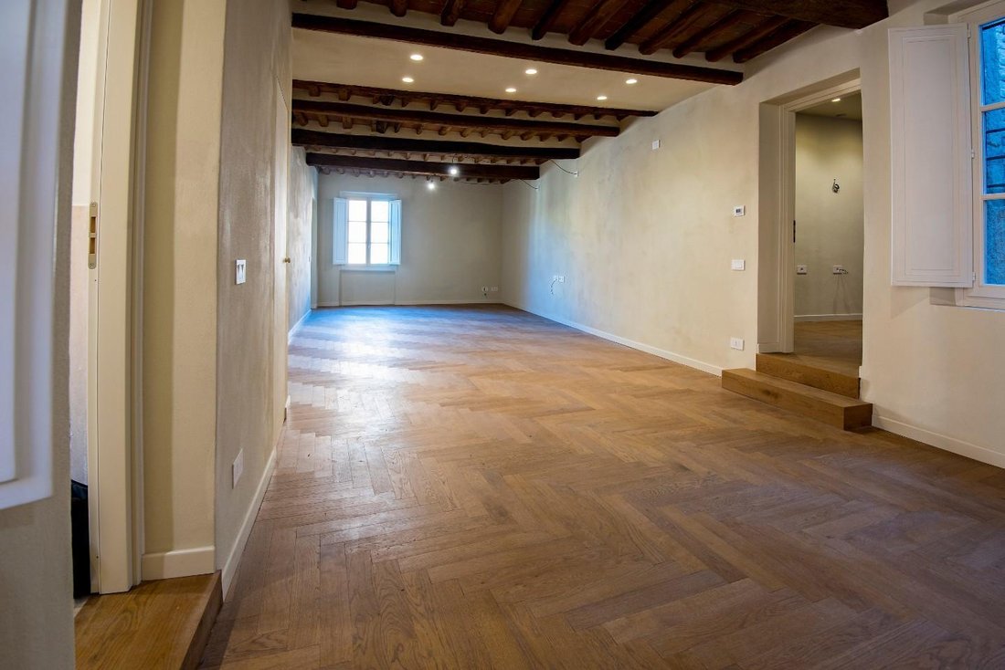 Apartment in Historic Center, Lucca, Tuscany 3 - 15126057