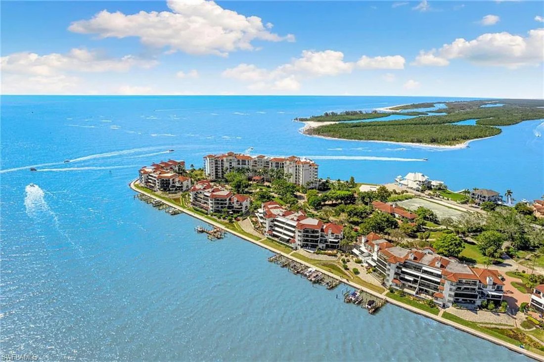 Condo in Naples, Florida, United States 3 - 15135352