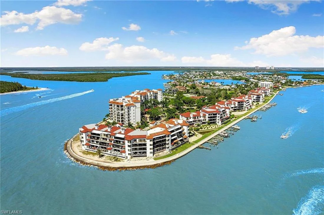 Condo in Naples, Florida, United States 2 - 15135352