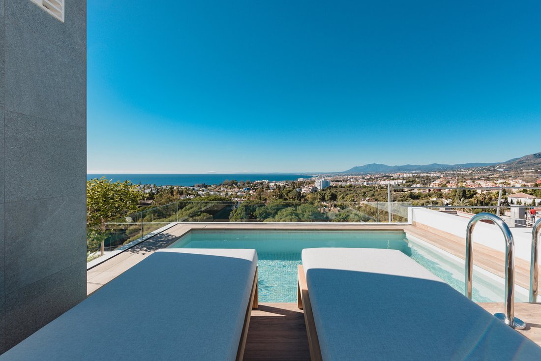 Townhouse in Rio Real, Marbella, Andalusia 3 - 12652619