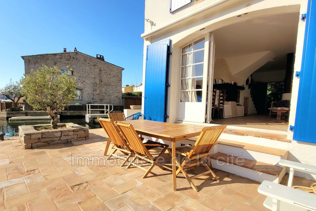 Villa in Grimaud, Provence-Alpes-Côte d'Azur, France 2 - 14710597
