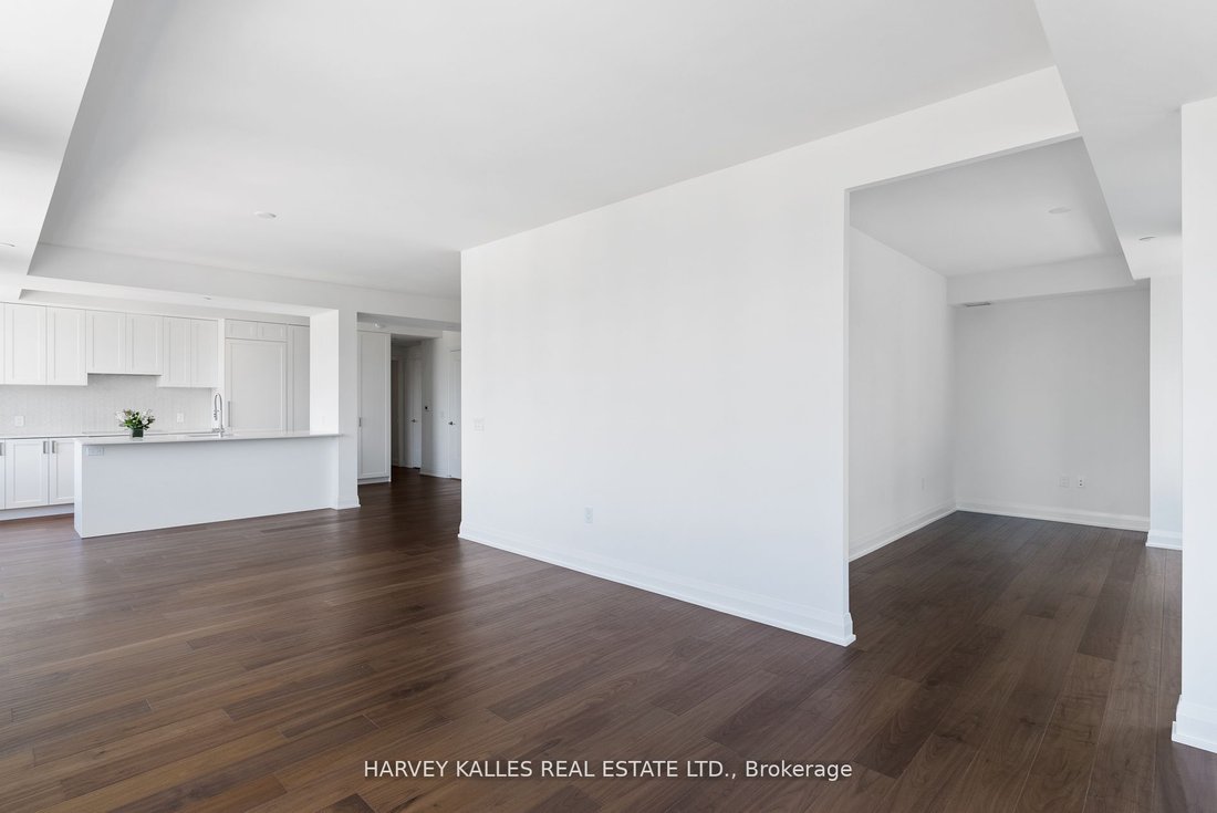 House in Toronto, Ontario, Canada 2 - 15131197