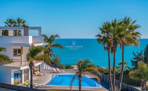 Villa in Olhos de Agua, Algarve, Portugal 1