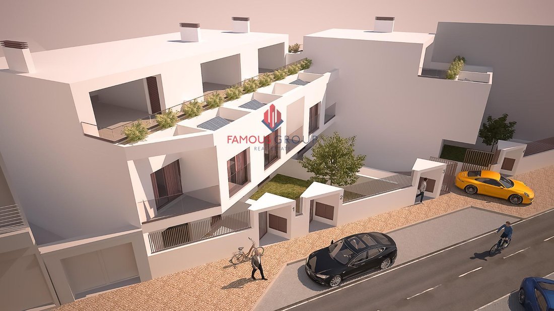 Portimao, Algarve, Portugal 2 - 15129800
