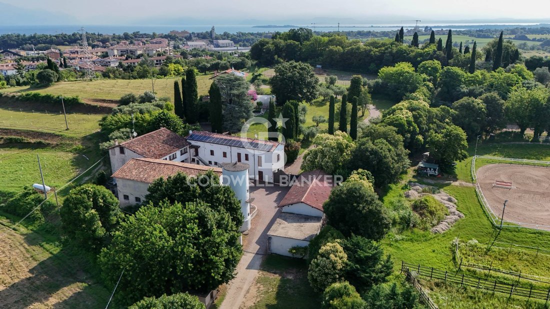 Farm Ranch in Desenzano del Garda, Lombardy, Italy 1 - 15130853