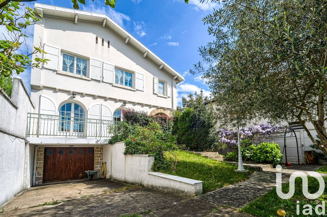 Vente Maison Traditionnelle 6 Pièces In Aulnay Sous Bois, île De France