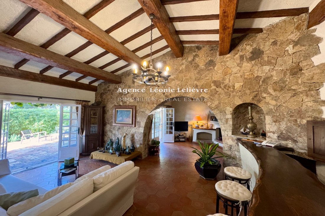 Villa in Les Issambres, Roquebrune-sur-Argens, France 4 - 15113785
