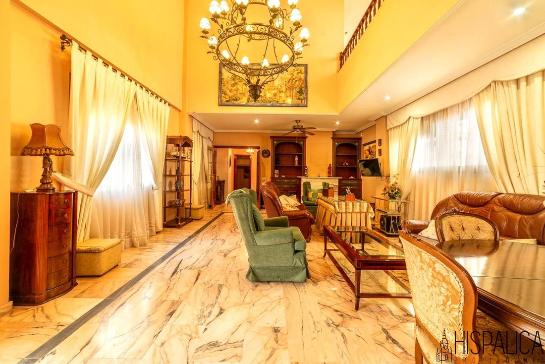 Villa in Distrito Cerro-Amate, Seville, Spain 5 - 14989079
