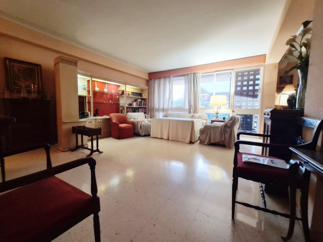 Apartment in Casco Antiguo, Seville, Spain 2 - 15131499