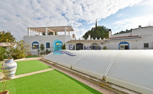 Landhaus in Perin, Cartagena, Spanien 1