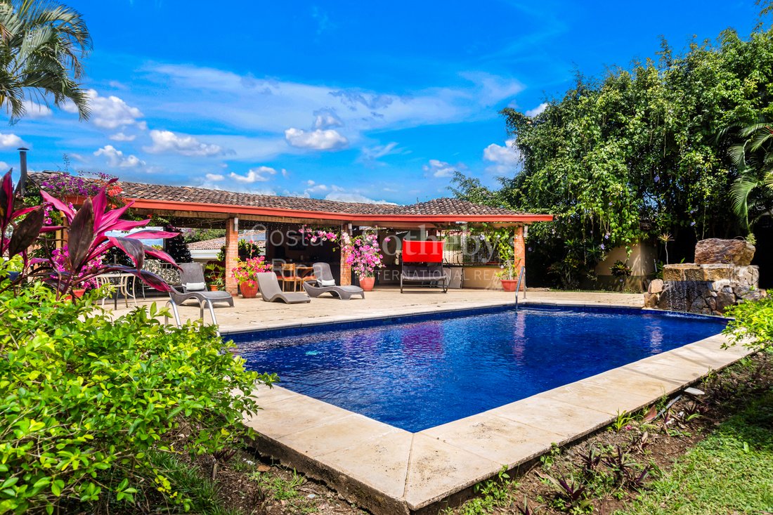 Estate in San Antonio, Alajuela Province, Costa Rica 4 - 15128984
