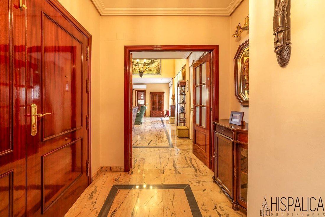 Villa in Distrito Cerro-Amate, Seville, Spain 3 - 14989079