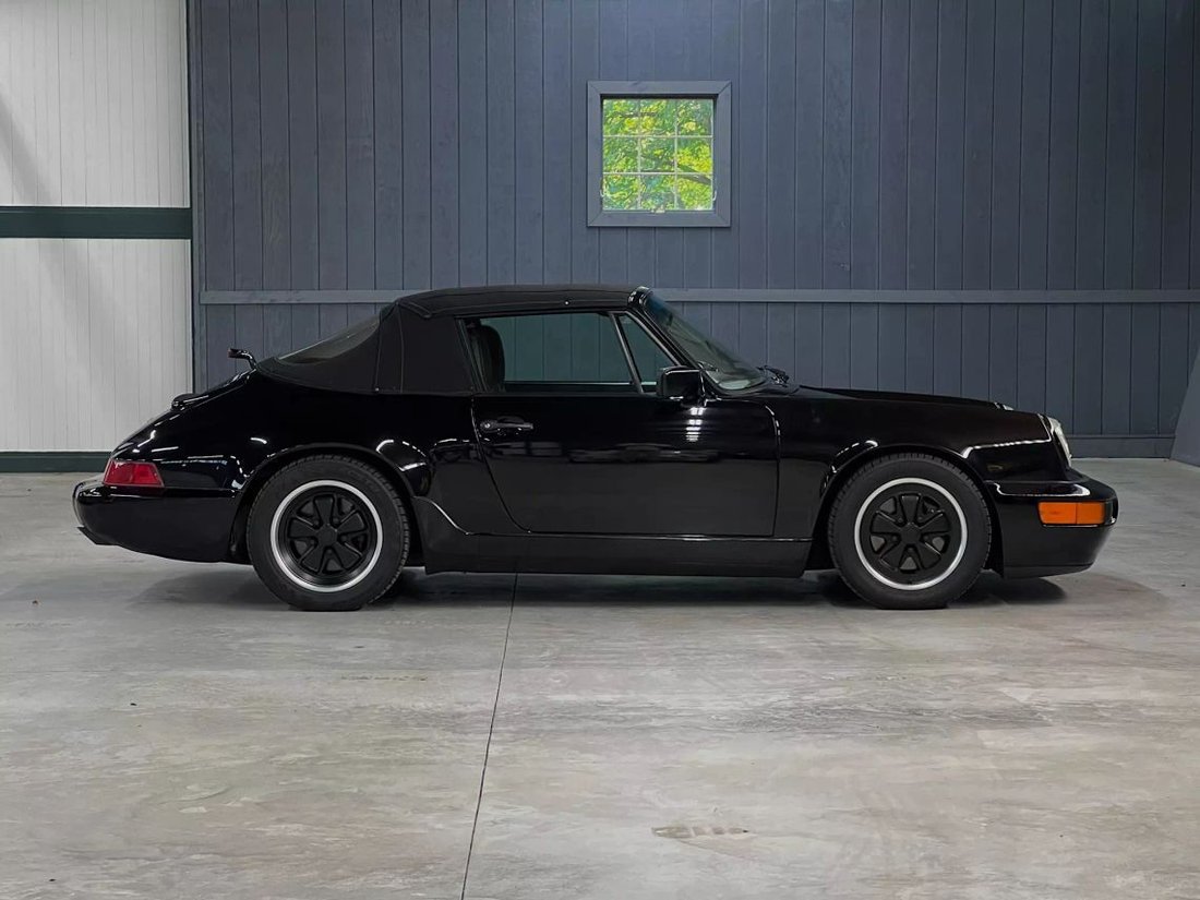 Cabriolet in Hallandale Beach, FL, United States 3 - 13203323