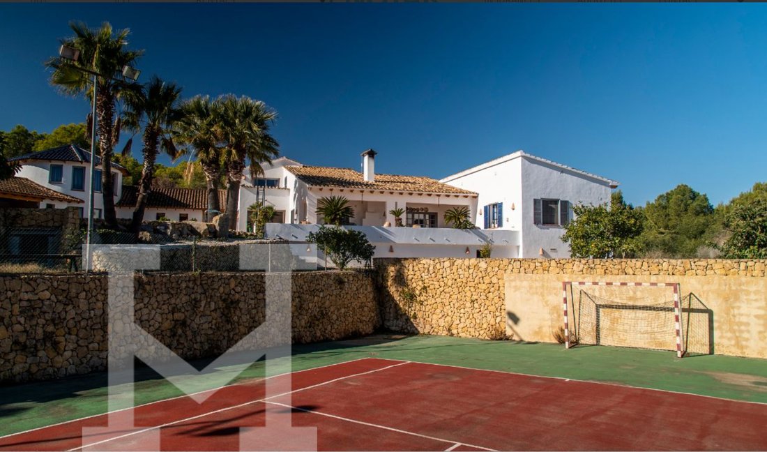 Chalet in l'Alfas del Pi, Valencian Community, Spain 4 - 15136419