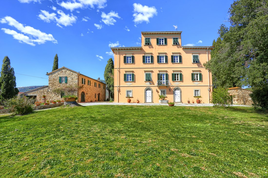 Villa in Center, Campiglia Marittima, Tuscany 1 - 11203676