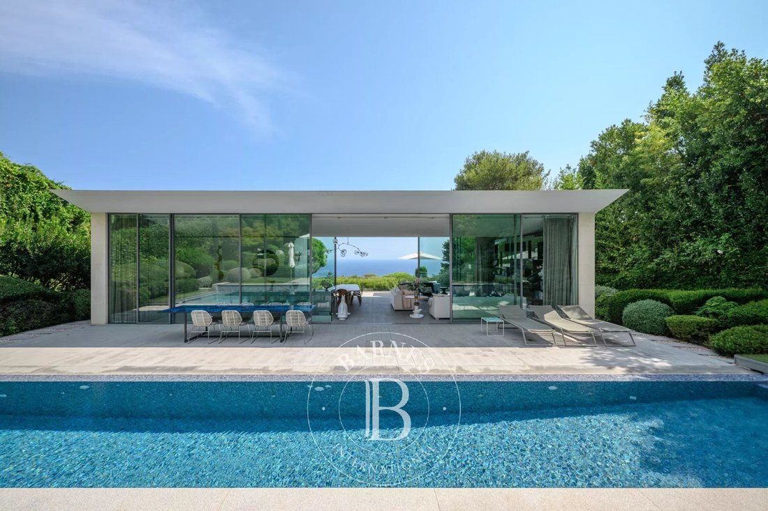 House in Saint-Jean-Cap-Ferrat, Provence-Alpes-Côte d'Azur, France 2 - 15138343