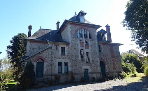 A 19th Century Manor House And Outbuildings, In Almost 3 Hectares Of Grounds, On The Edge Of