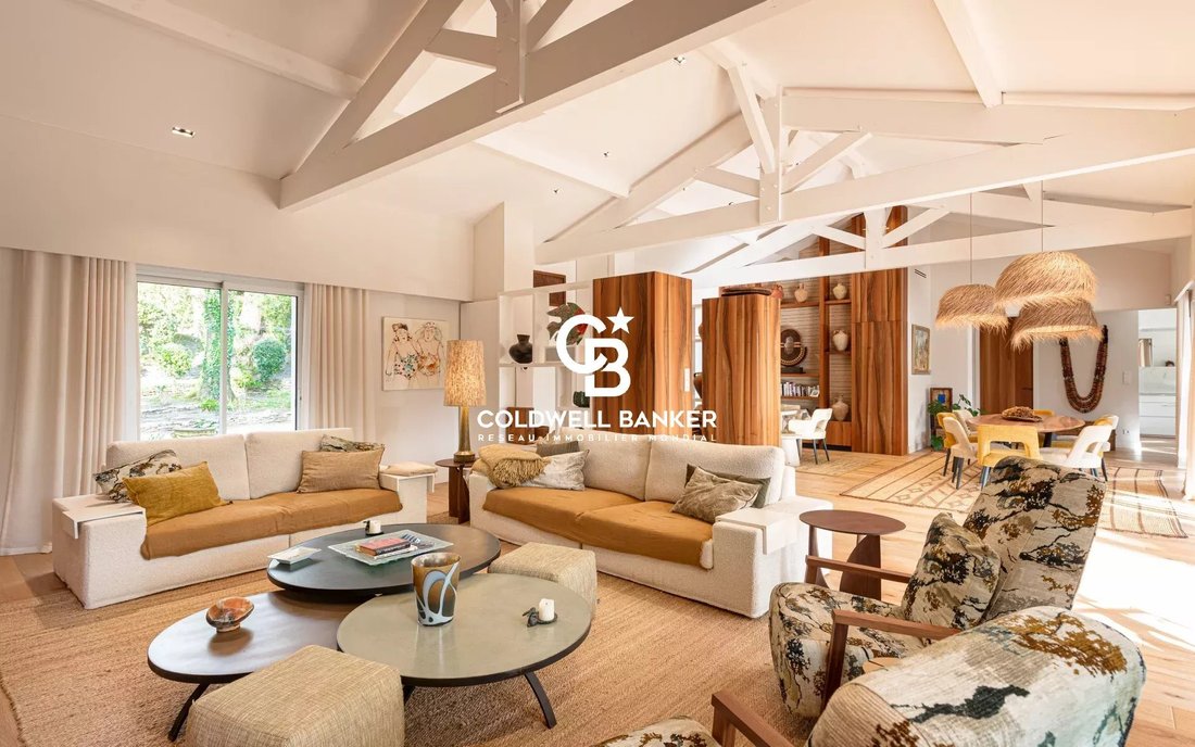 Villa D'exception En Bordure Du Golf Dans Capbreton, Nouvelle Aquitaine ...