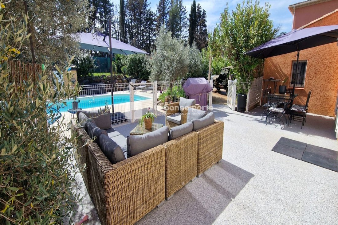 Villa in Taradeau, Provence-Alpes-Côte d'Azur, France 1 - 15005983