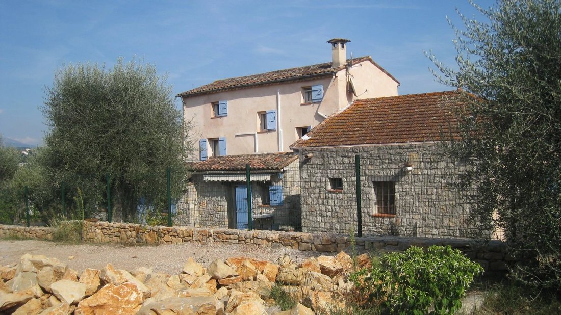 Estate in Grasse, Provence-Alpes-Côte d'Azur, France 3 - 15138438