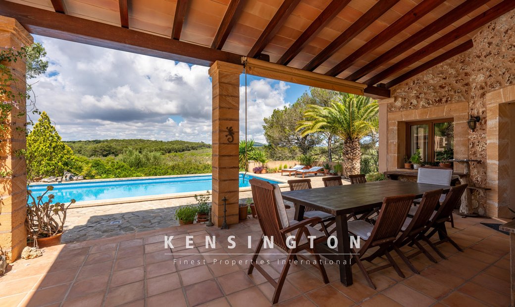 Beautiful Authentic Family Finca On In Porto Cristo, Balearic Islands ...