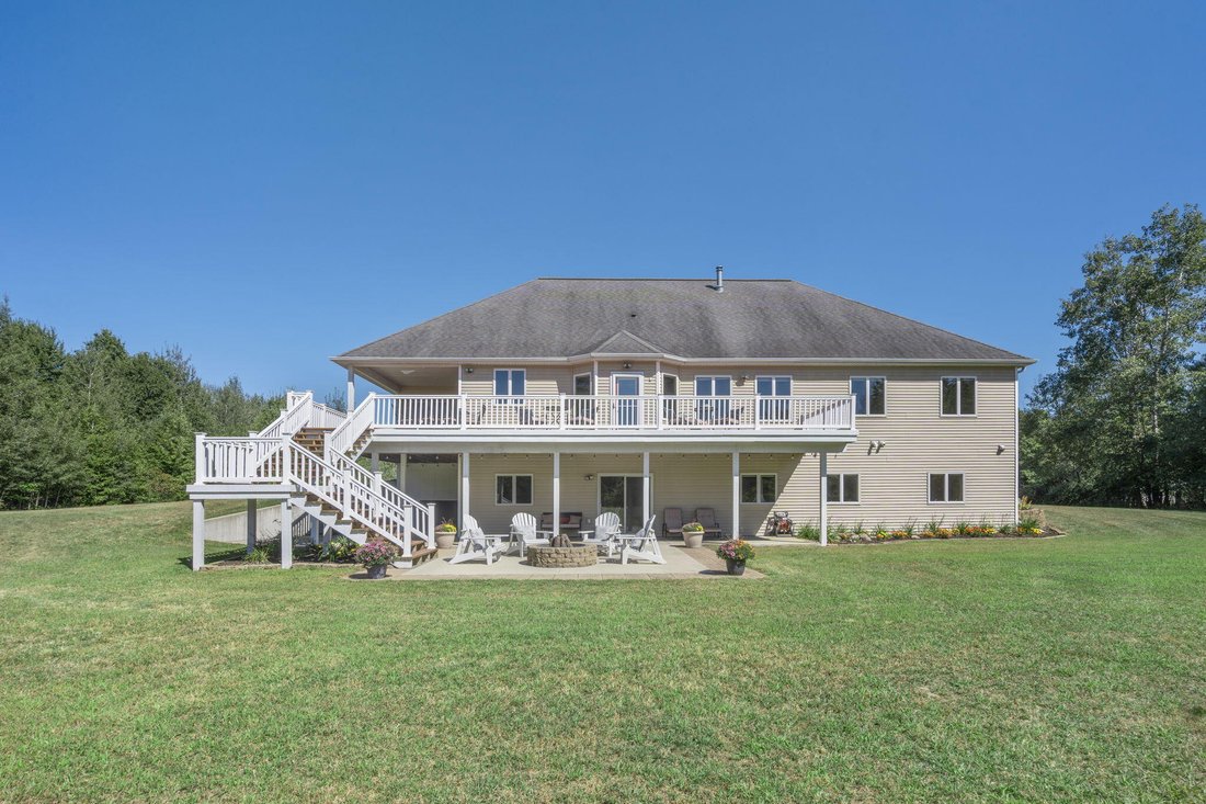 Andere in Allegan, Michigan, Vereinigte Staaten 2 - 15139579