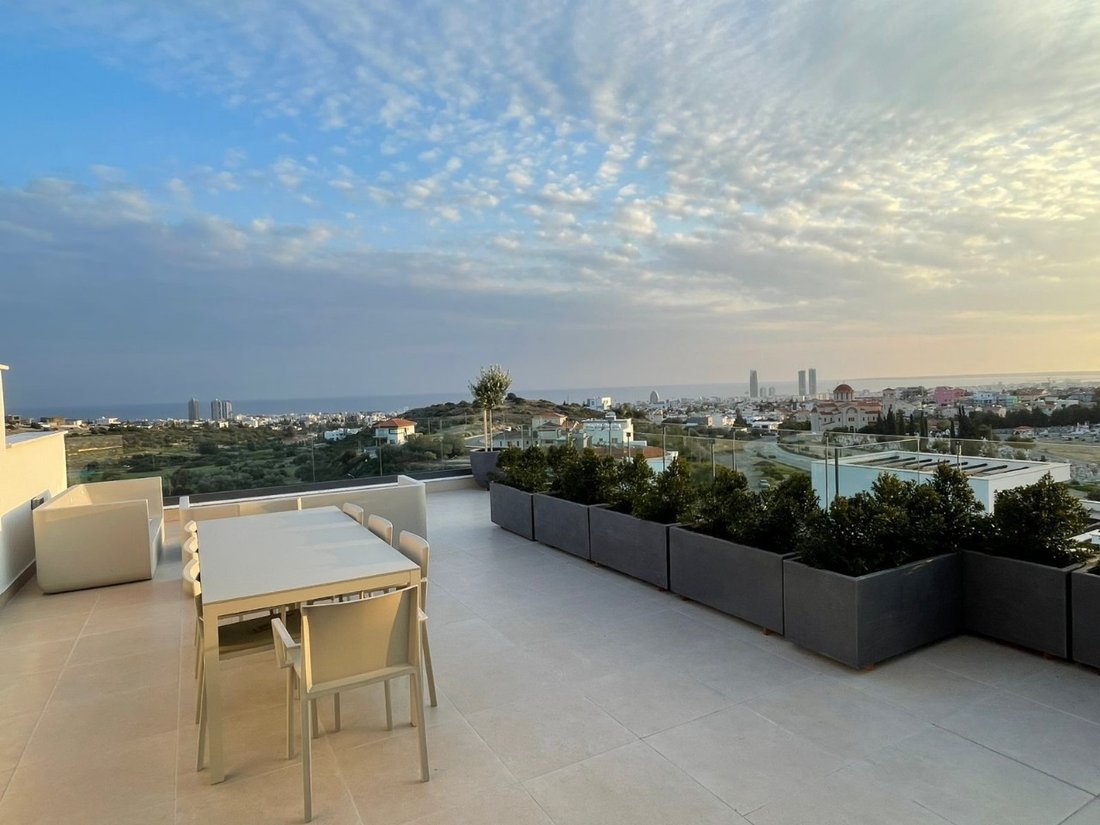 Penthouse in Germasogeia, Limassol, Cyprus 1 - 15139894