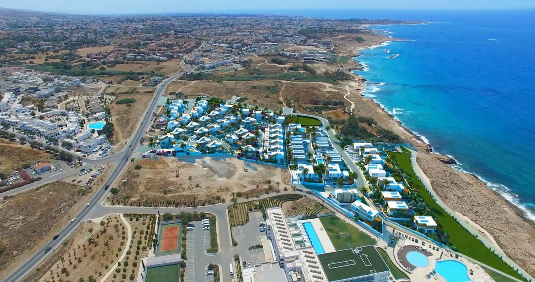 Villa in Chloraka, Paphos, Cyprus 2 - 15139871