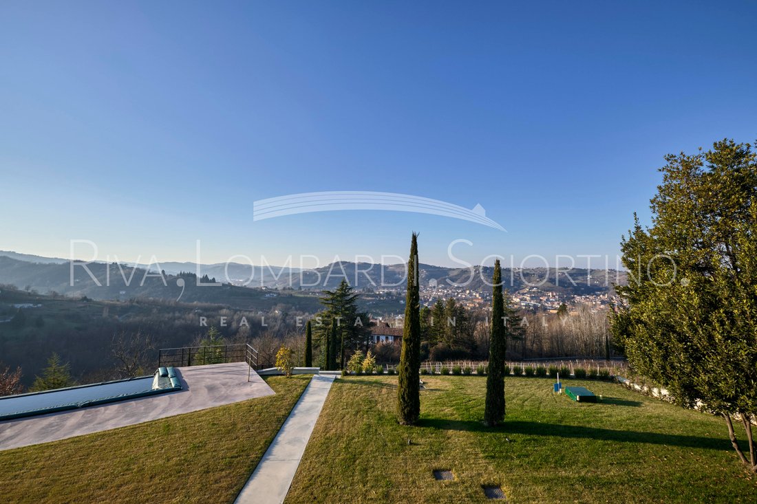 Villa in Canelli, Piedmont, Italy 2 - 15140961