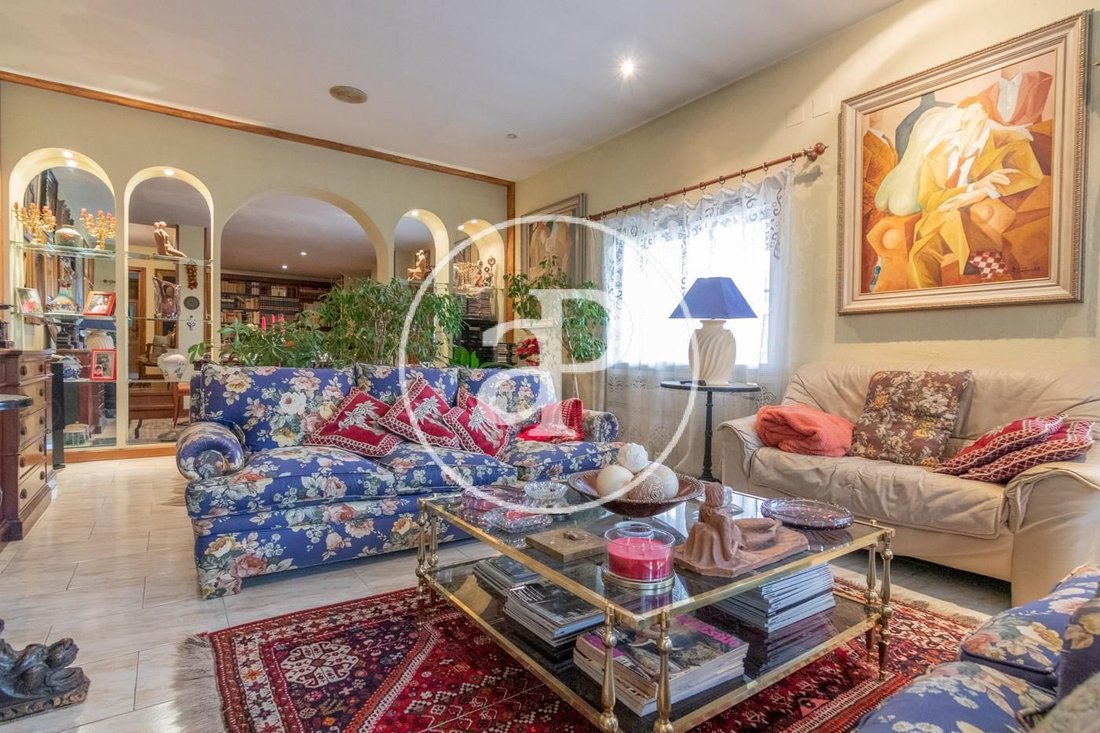 Villa in Moncloa-Aravaca, Madrid, Spain 4 - 15142636