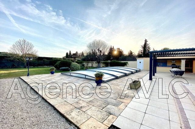 Villa in Arles, Provence-Alpes-Côte d'Azur, France 5 - 15141811