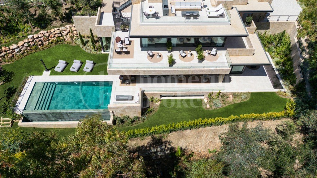 Villa in Nueva Andalucia, Marbella, Spain 3 - 15143150