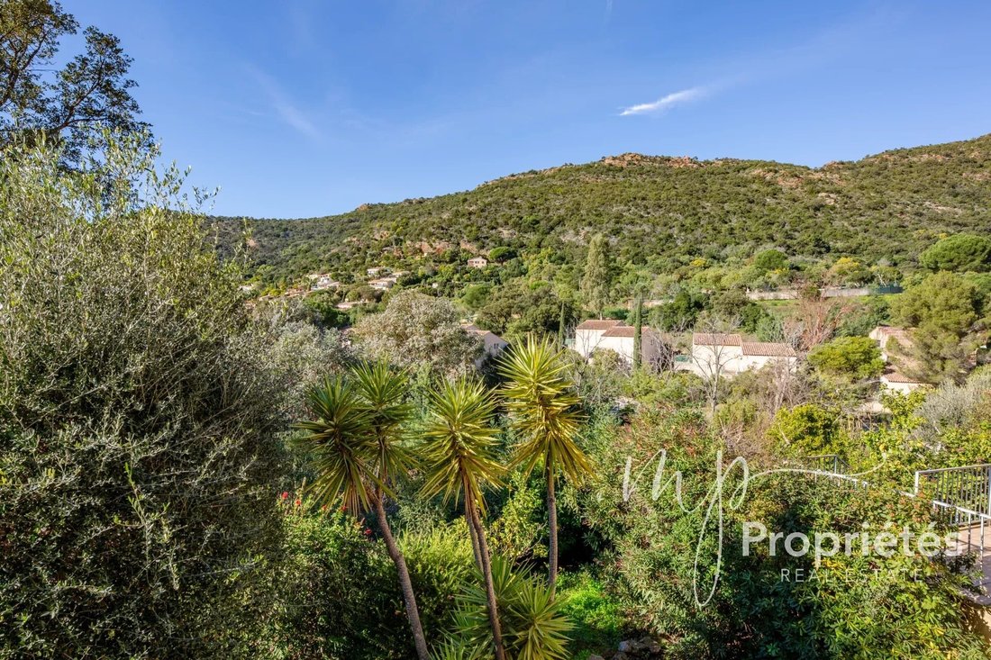 House in Rayol-Canadel-sur-Mer, Provence-Alpes-Côte d'Azur, France 5 - 15134253