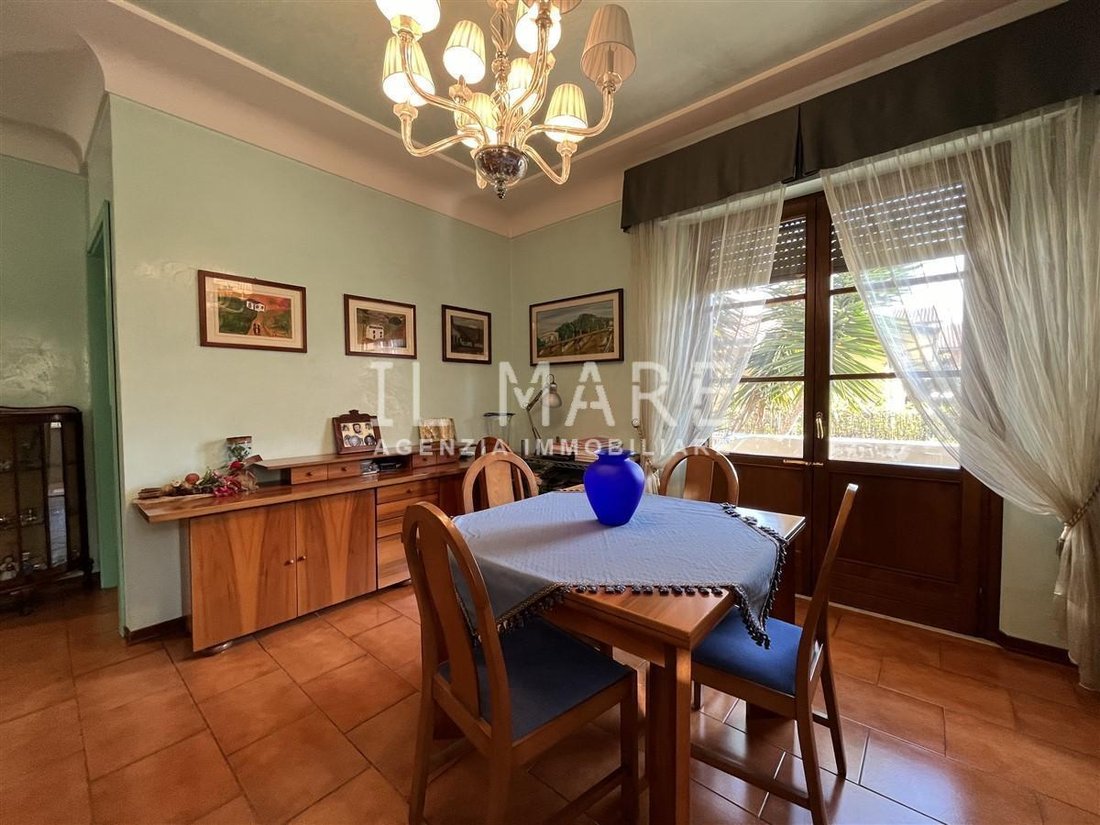 Villa in Ronchi, Massa, Italy 5 - 14328687