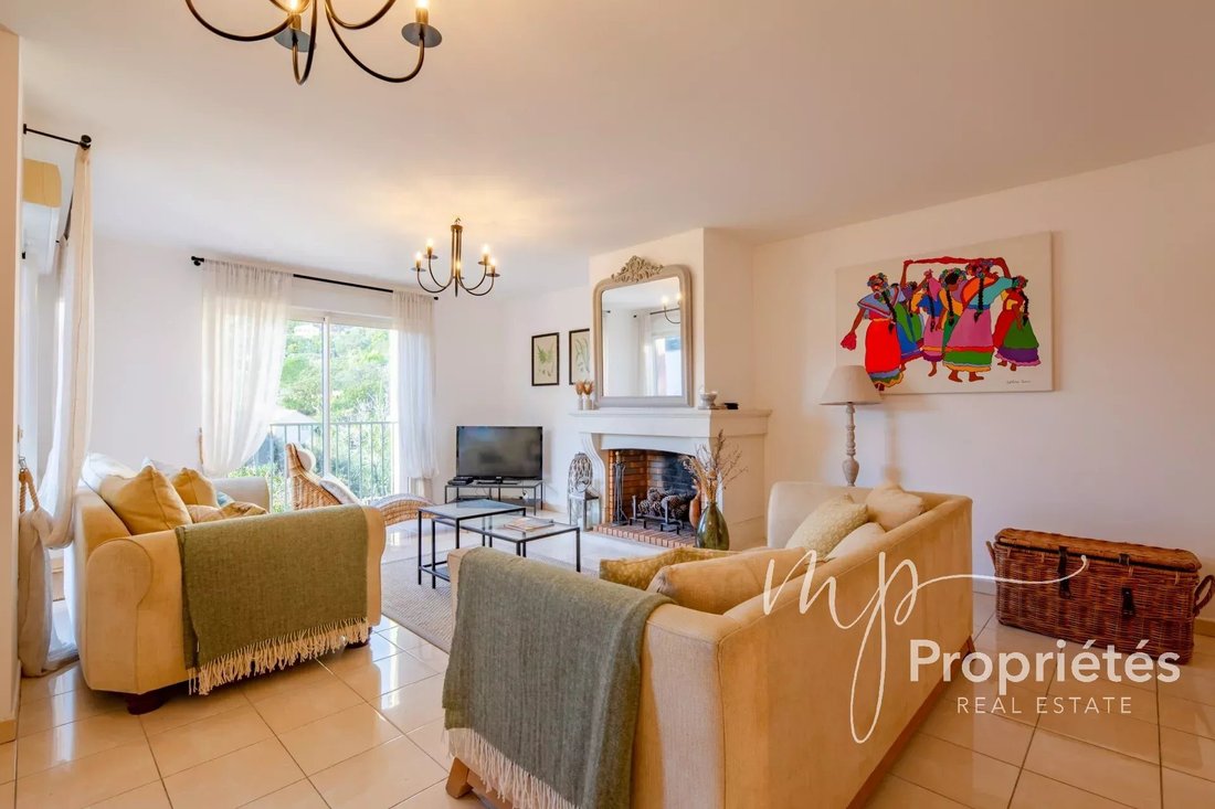 House in Rayol-Canadel-sur-Mer, Provence-Alpes-Côte d'Azur, France 4 - 15134253