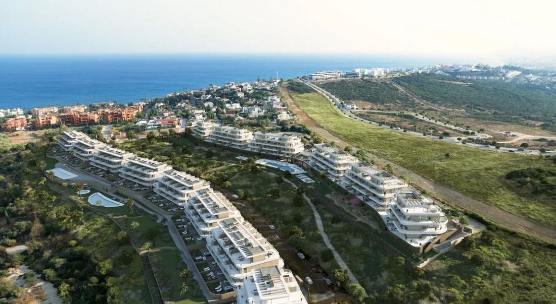 Apartment in Estepona, Andalusia, Spain 1 - 15142465