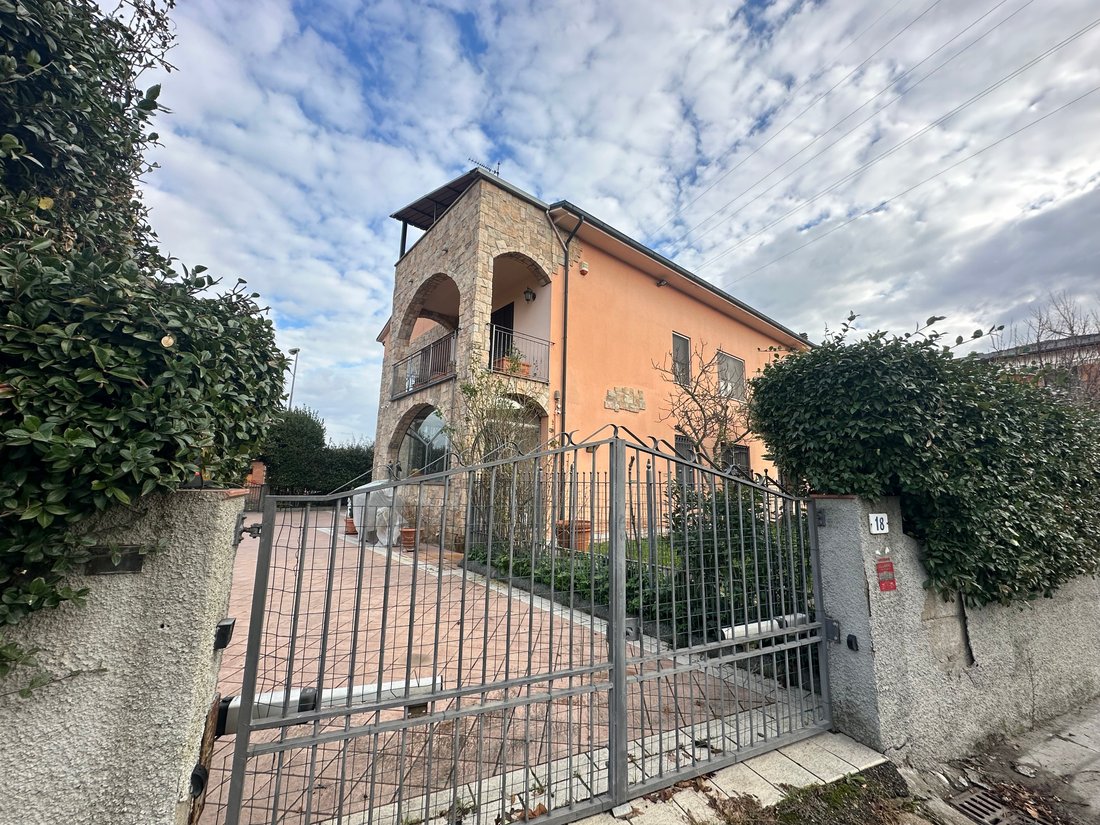 Villa a San Romano, Toscana, Italia 4 - 15145016