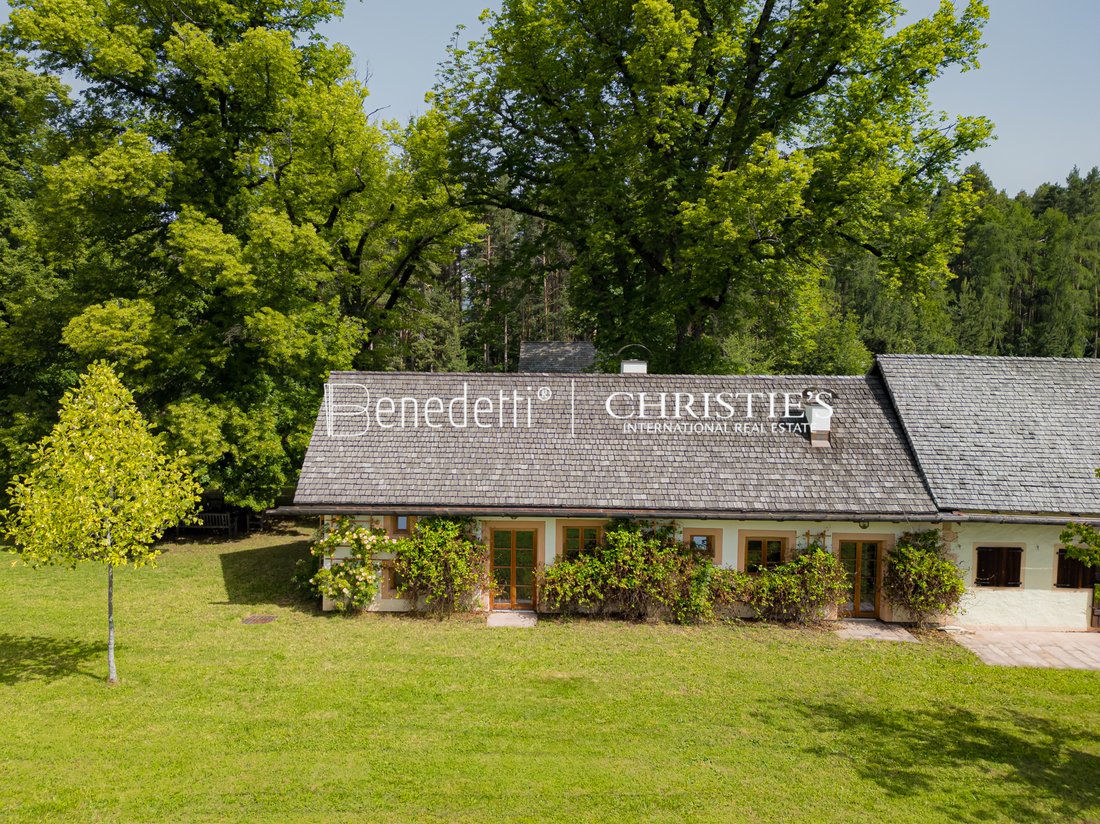 Whispers of the Dolomites: A Timeless Aristocratic Haven in Ritten - 5