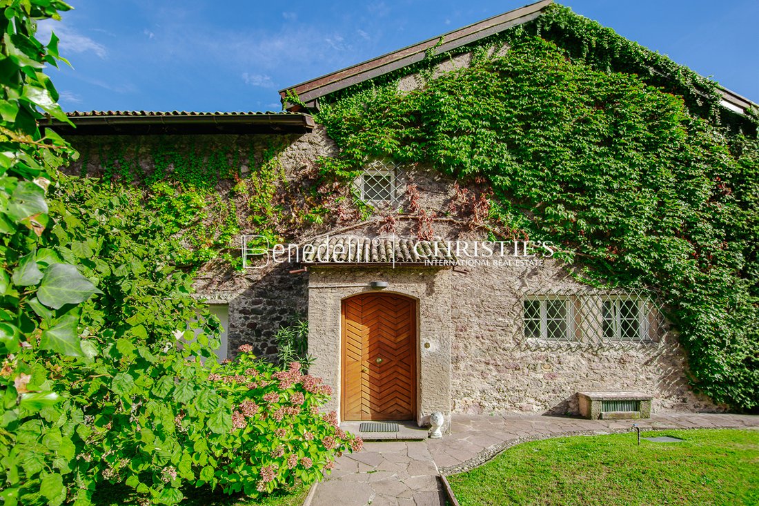 Villa en Bolzano, Trentino-Alto Adigio, Italia 1 - 14274236