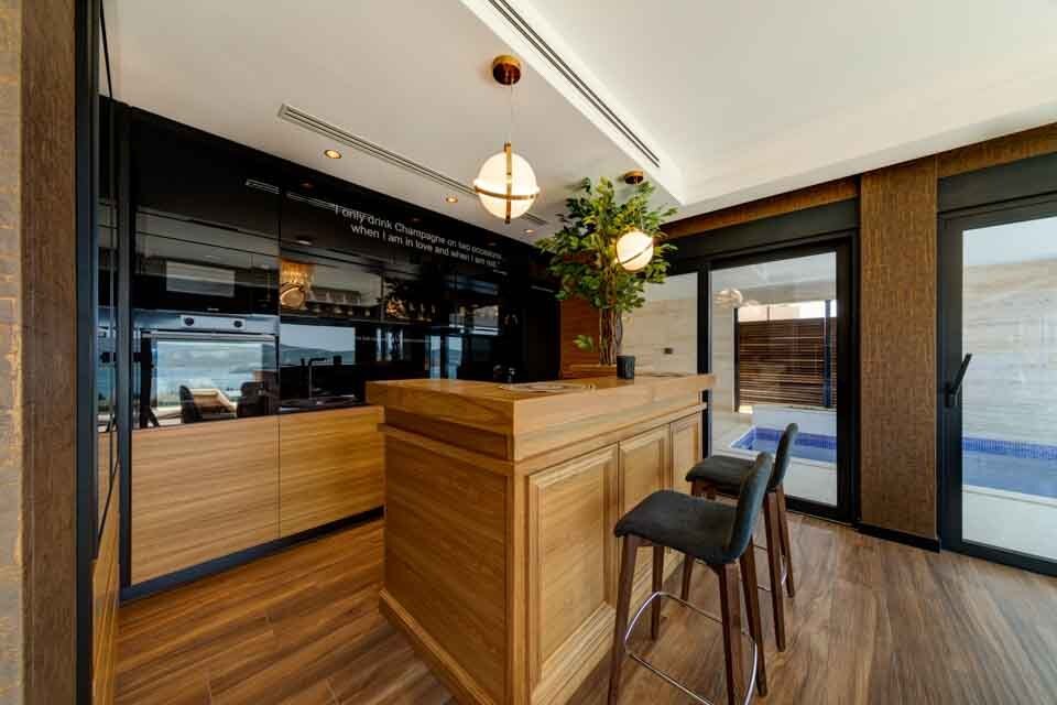 Villa in Tivat, Tivat Municipality, Montenegro 5 - 15147228