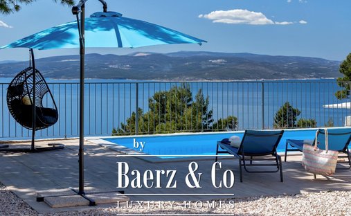 Villa in Makarska, Split-Dalmatia County, Croatia 1