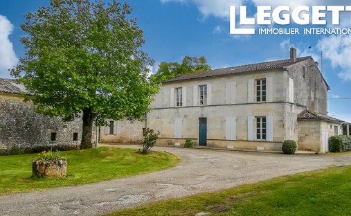 Maison à Bois, Nouvelle-Aquitaine, France 1