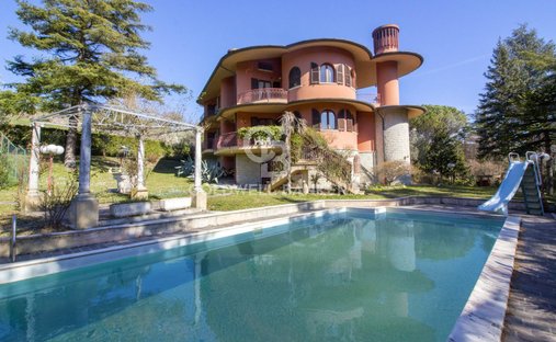 Villa in Petriano, Marche, Italy 1