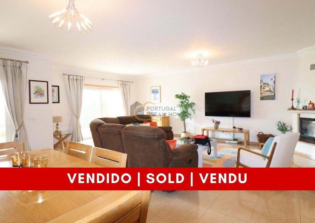 Townhouse in Olhos de Agua, Algarve, Portugal 1 - 14591366