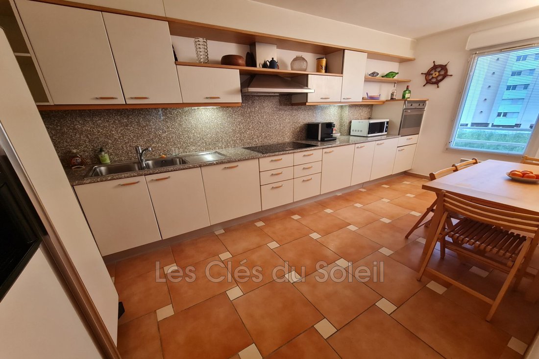 Apartment in Hyeres, Provence-Alpes-Côte d'Azur, France 5 - 15145535