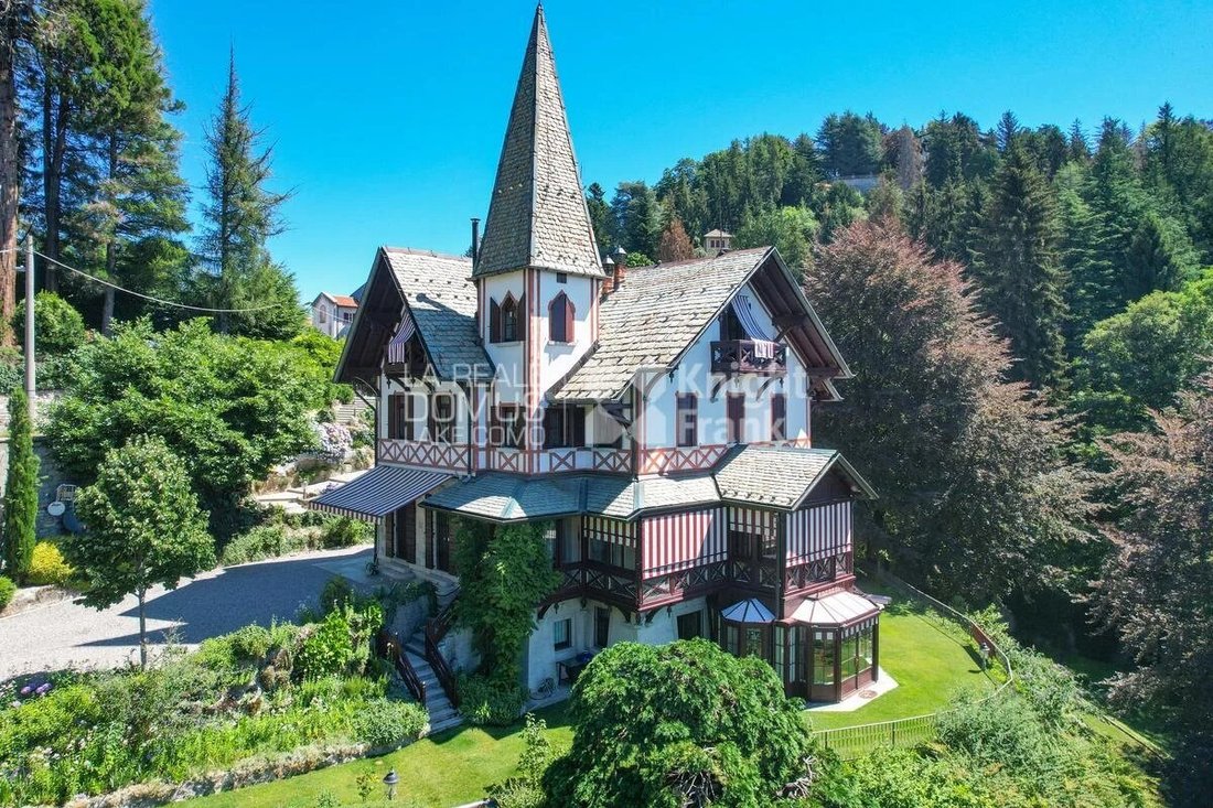 Casa en Brunate, Lombardía, Italia 1 - 13391257